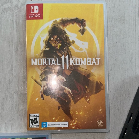 Nintendo Switch 6 original Nintendo controllers and 3 games 🪩 - Picture 6 of 7